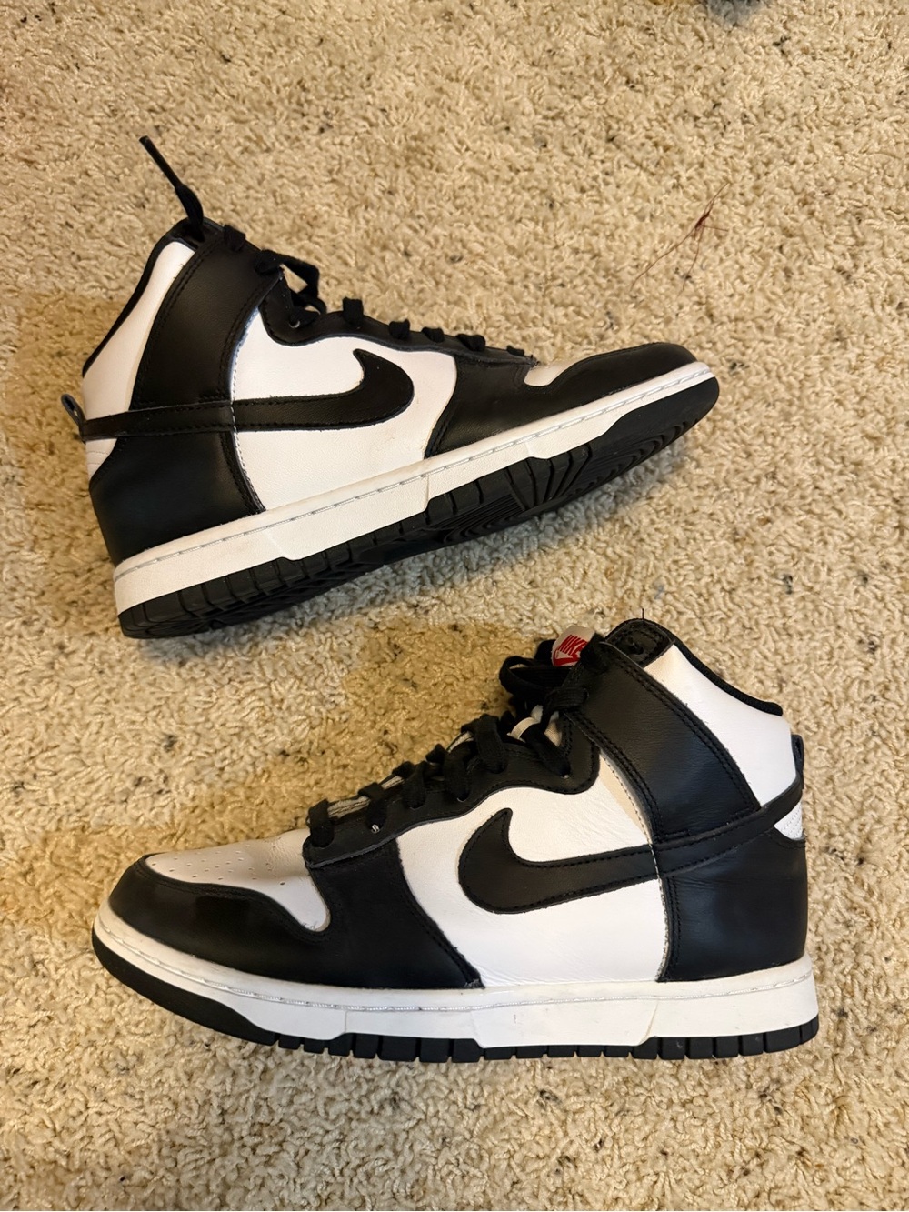 Nike panda dunks